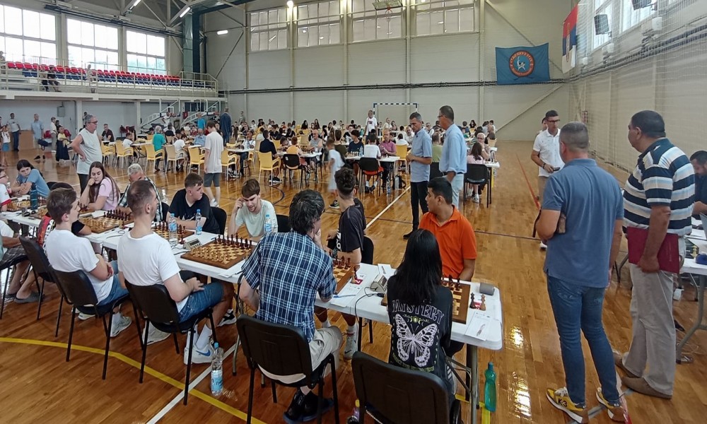 Na Srebrnom jezeru počeo 17. Međunarodni šahovski turnir