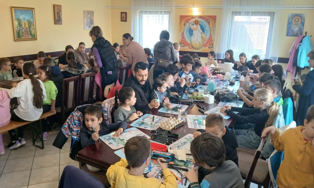 U crkvi Sveti Nikola mali umetnici oslikavali uskršnja jaja