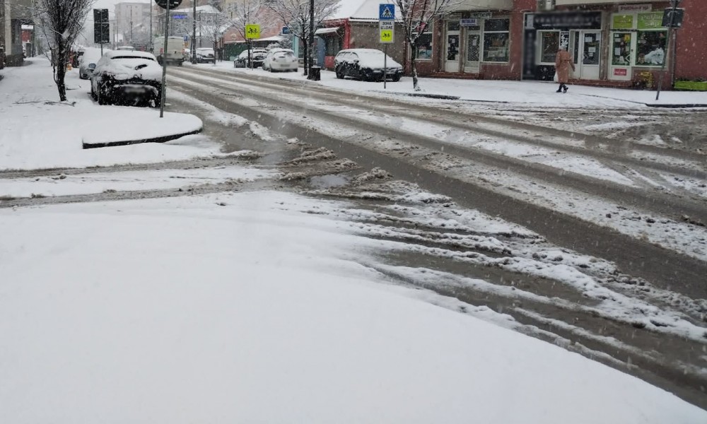 Zimska služba "Parking servisa" Požarevac na terenu - danas bez naplate parkinga na otvorenim parkiralištima